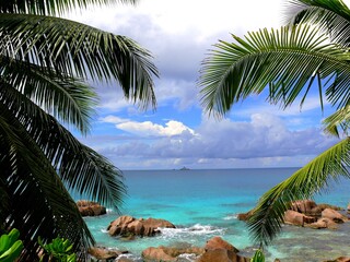 Fototapeta na wymiar Seychelles, La Digue island, Gaulettes beach