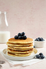 pancakes with blueberries