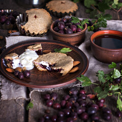 Pie with currants, gooseberries.