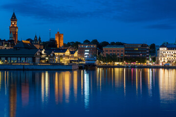 Fototapeta na wymiar Cityscape Helsingborg in Sweden at night. 