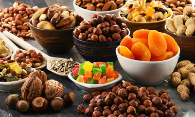 Composition with dried fruits and assorted nuts