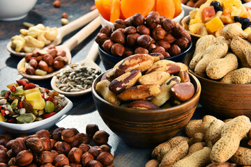 Composition with dried fruits and assorted nuts