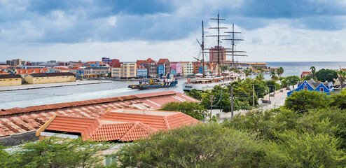 Travelling around Curacao © Gail Johnson