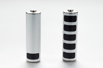 White batteries. Low battery and full charge are shown symbolically