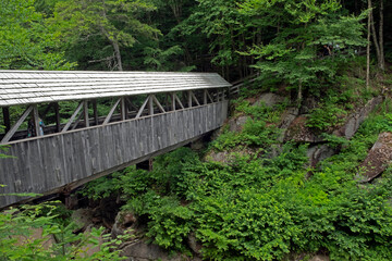 Fototapeta na wymiar Sentinel Covered Pine Bridge, Lincoln, New Hampshire, USA.