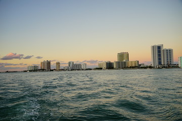 Obraz premium Miami downtown skyscrapers at sun set
