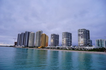 Fototapeta na wymiar Miami north beach at sun rise