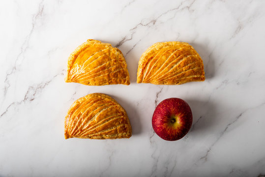 Fresh baked Apple pie pastry, French Apple turnover , Chaussons aux pommes 
