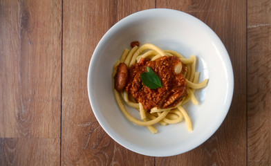 spaghetti with tomato sauce