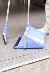 掃除をする清掃員