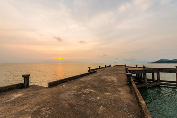 Fototapeta premium Old jetty at Koh Chang, Thailand.8