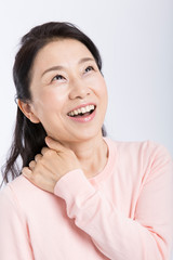 肩こりが改善された女性