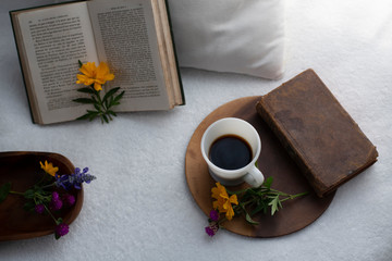 洋書と休日カフェリラックスタイム