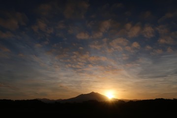 筑波山からのぼる朝日