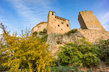 Fototapeta premium colegiata-castillo Santa María la Mayor ,construida en el siglo ix por Jalaf ibn Rasid, Alquézar, Somontano Provincia de Huesca, Comunidad Autónoma de Aragón, Spain, Europe