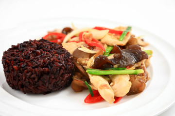 Stir fried chicken, ginger and mixed vegetables