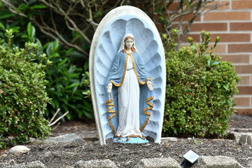 Blessed Mother/Mary Statue/Catholic