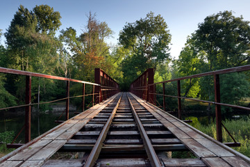 Fototapeta na wymiar Old Railway bridge in the French Gatinais regional nature park 