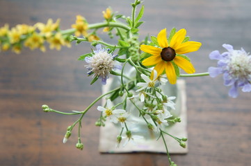 生け花の華麗なアーチ