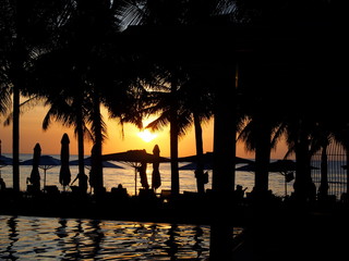 南国リゾート　夕陽　夕焼け