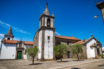 Fototapeta na wymiar Valença do Miño pueblo fronterizo y amurallado de Portugal