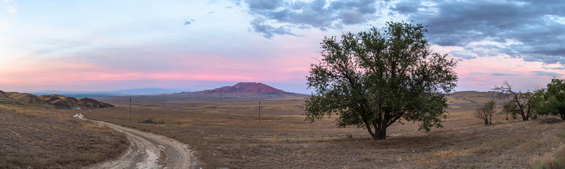 Obraz premium Allphotokz Taldykorgan WAY 20140817 0886 5DM3 PS