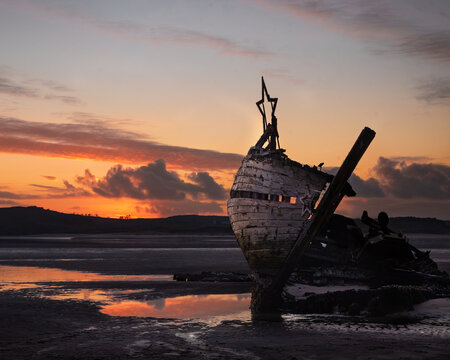 Bad Eddie Boat wreck at sunset