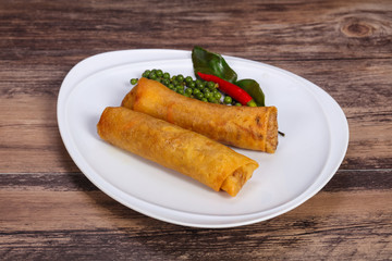 Deep fried spring roll with prawn
