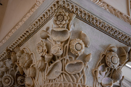 Beautiful floral stone carving done on the wall of a palace located in Udaipur, Rajasthan. The stone work is done with such a precision that on can clearly see the petals, leaves and stem.