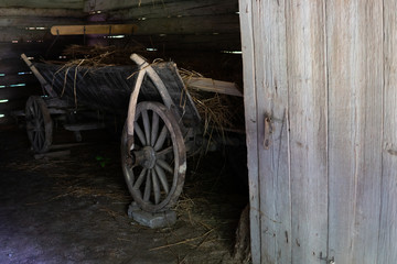Fototapeta na wymiar old farm wagon