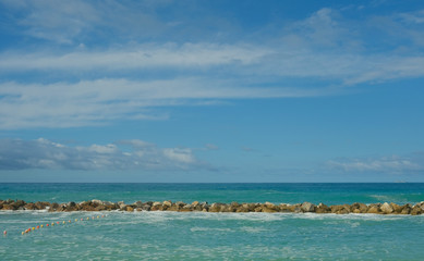 Le onde del Mar Ligure a Moneglia, in provincia di Genova.