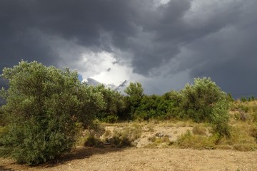 Obraz premium Storm in Canyon, Black Clouds