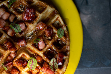 Waffles con tocino gourmet