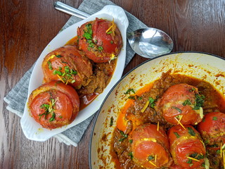 Paneer and Potato stuffed Tomato Masala