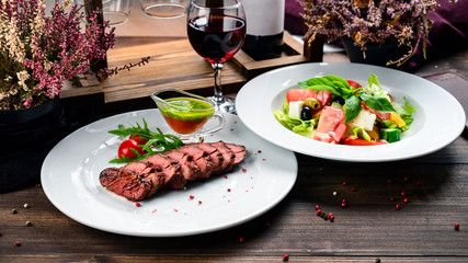 skirt steak with vegetable salad