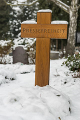 Holzkreuz, Pressefreiheit