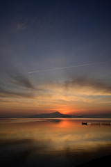 Fototapeta premium 夜明け前の中海