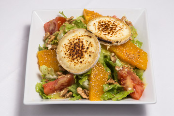 Salad with goat cheese