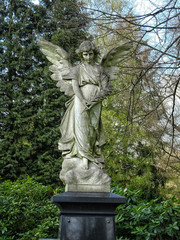 Engel mit Flügeln