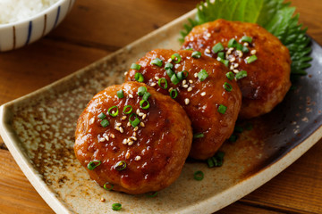 鶏つくねの照り焼き