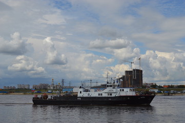 Naklejka premium ship in the port