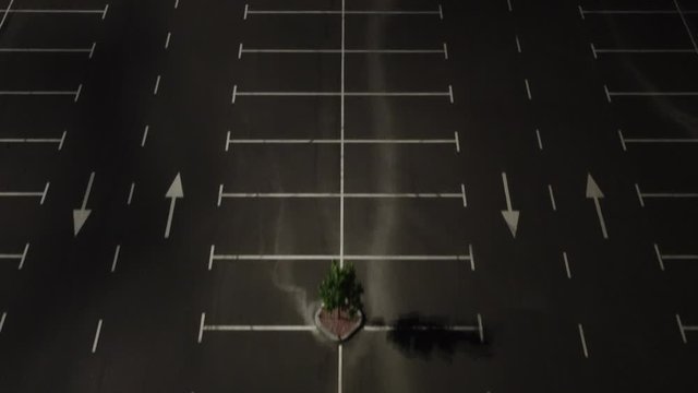 Empty parking, nigth (Camera shifting)