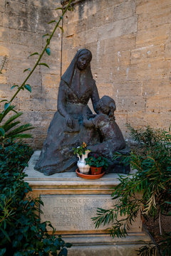 Est&agrave;tua de Sor Maria Rafaela , Sebastiana Maria Llu&iuml;sa Ign&agrave;cia Llad&oacute; Sala, - sa mestra Casas Noves -, Campos, Mallorca, balearic islands, Spain
