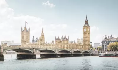 Big Ben und Houses of Parliament, London, UK © Iakov Kalinin