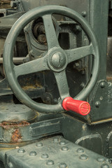 adjustig device on an historic anti aircraft gun