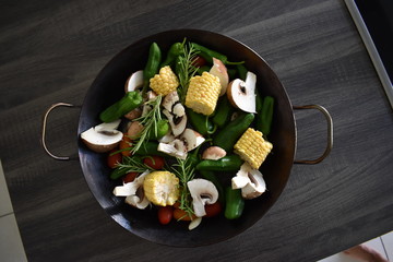 Colorful vegetable pan for barbecue