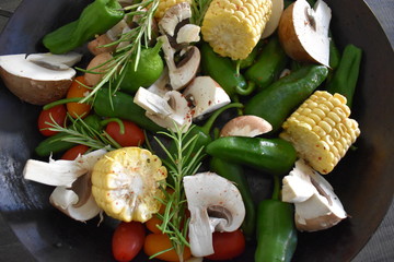 Colorful vegetable pan for barbecue