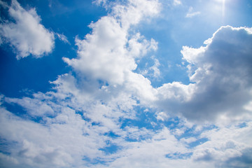 晴れた日の綿雲（積雲）