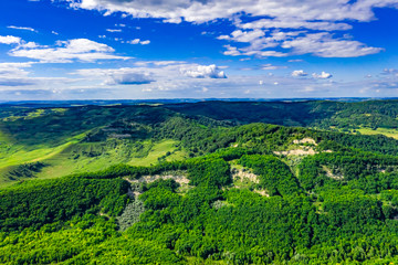 Fototapeta na wymiar Rumänien aus der Luft - Wunderschöne Landschaften in Rumänien