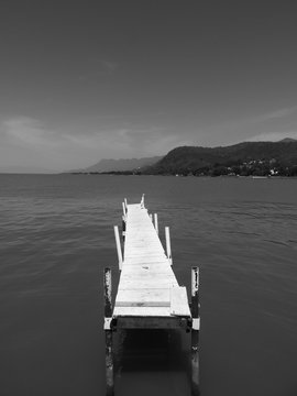 Muelle solitario